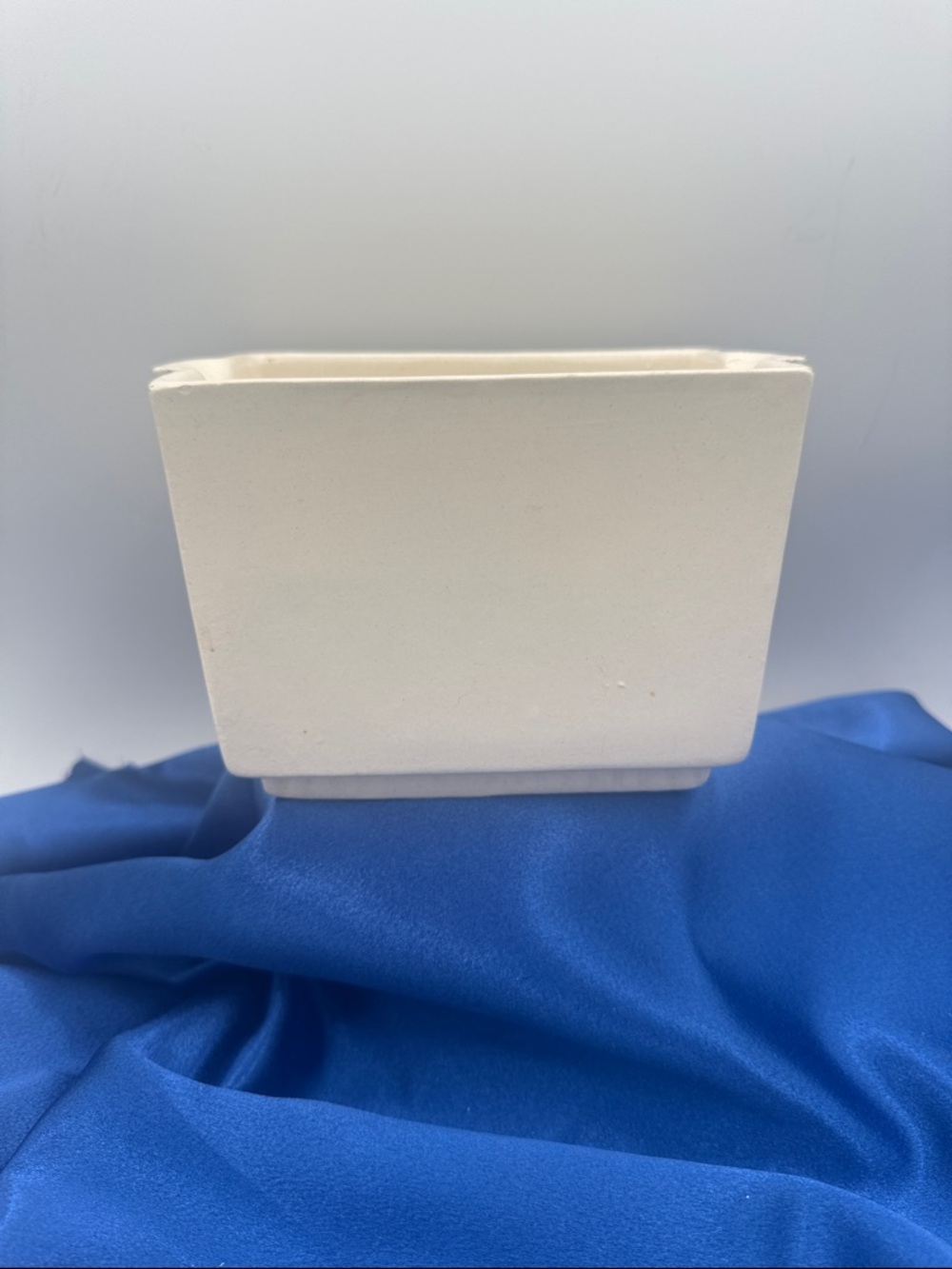 Vintage Haeger Pottery - White  rectangular Vase/planter #3711.